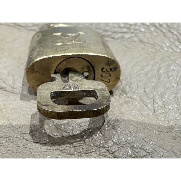 Louis Vuitton Vintage Brass PadLock & Key Lock & Key Authentic #307 - Picture 3 of 3